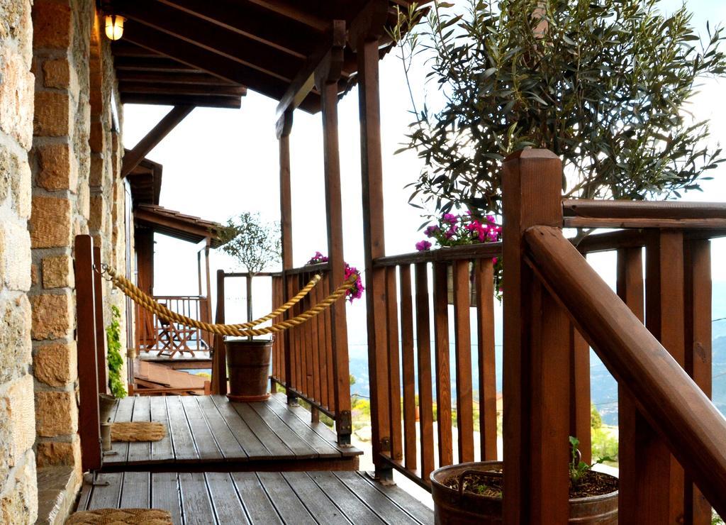 Nymfes Guesthouse Synikia Mesi Trikalon Exterior photo
