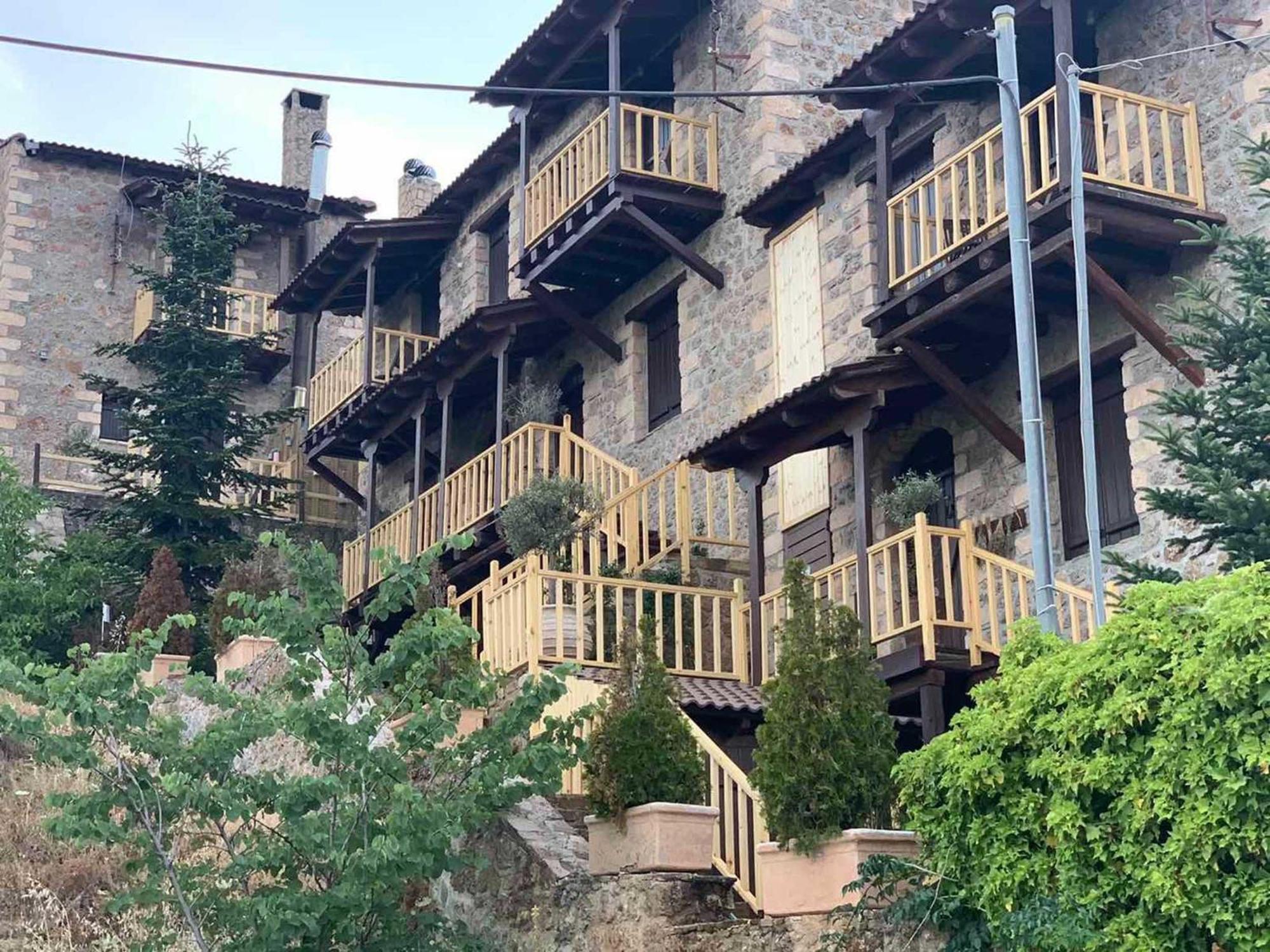 Nymfes Guesthouse Synikia Mesi Trikalon Exterior photo